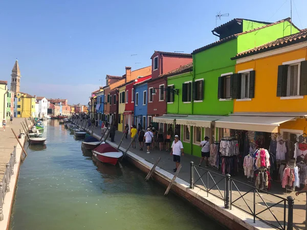 Burano Island Canal Colorful Houses Boats Venice Italy — Stock Photo, Image