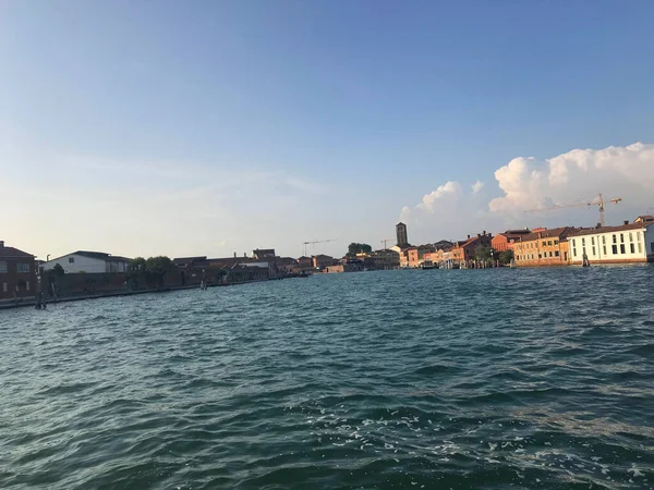 Venedik Talya Mavi Gökyüzü Ile Deniz Manzarası — Stok fotoğraf