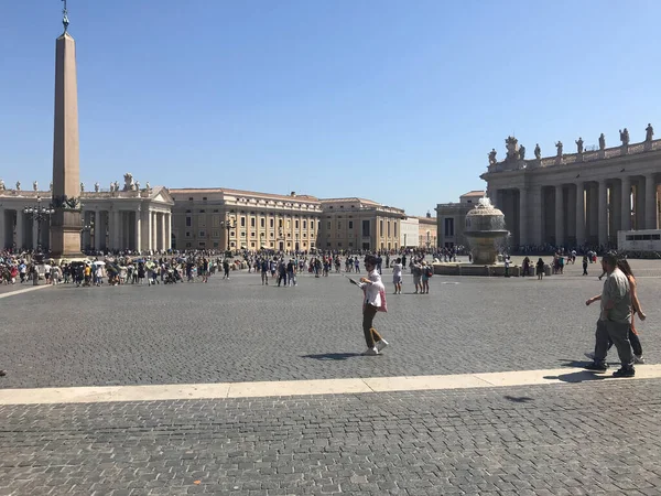 Peters Basilica Square Vatikaanivaltio Italia — kuvapankkivalokuva