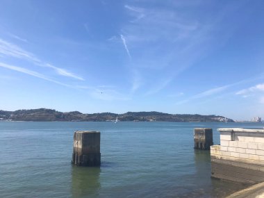 Lizbon 'daki Tagus Nehri manzarası