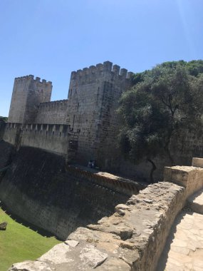 Sao Jorge (Aziz George) Şatosu, Castelo de Sao Jorge diğer adıyla Lizbon Portekiz