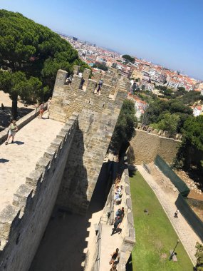 Sao Jorge (Aziz George) Şatosu, Castelo de Sao Jorge diğer adıyla Lizbon Portekiz