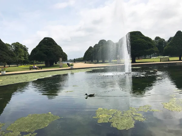 Garden Hampton Court Palace Richmond England Egyesült Királyság — Stock Fotó