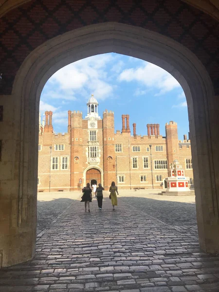 Hampton Court Palace Στο Richmond Αγγλία Ηνωμένο Βασίλειο — Φωτογραφία Αρχείου