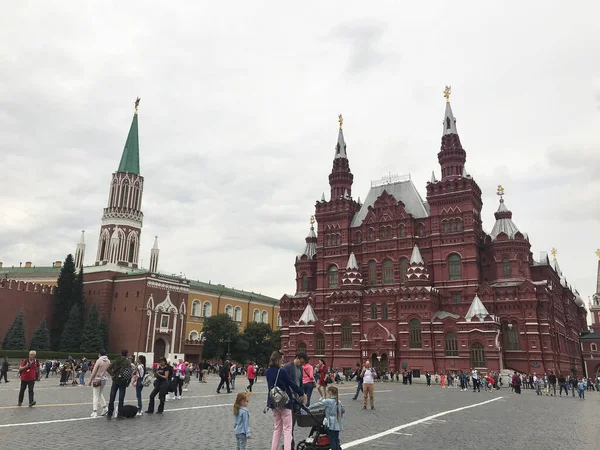 Κρατικό Ιστορικό Μουσείο Κοντά Στον Πύργο Στην Κόκκινη Πλατεία Μόσχα — Φωτογραφία Αρχείου
