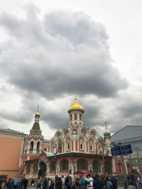 Moskova, Rusya 'da Kızıl Meydan' ın köşesindeki Kazan Katedrali