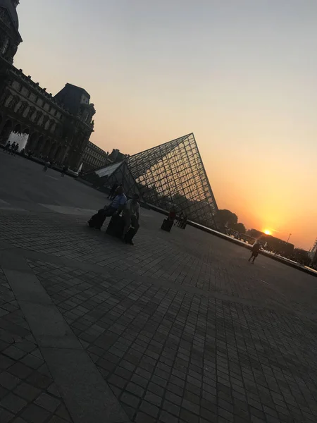 Louvre Palace Museum Pyramid Paris France — Stock Photo, Image