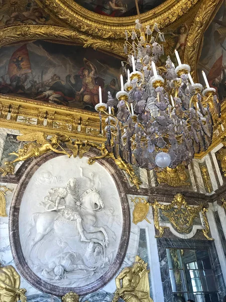 프랑스 베르사유 궁전에 거울의 — 스톡 사진