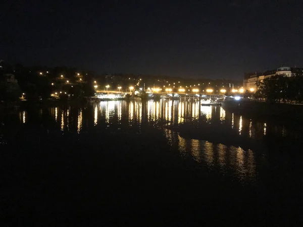 捷克共和国布拉格Vltava河和Charles桥 — 图库照片