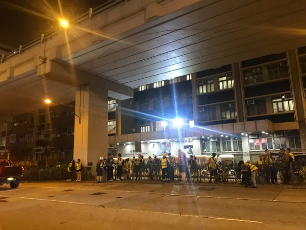 Mong Kok Hong Kong 2019 Manifestantes Reuniram Fora Delegacia Polícia — Fotografia de Stock