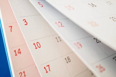 Takvim sayfası çevirme sayfası ofis masası arkaplan iş takvimi randevu planlama konseptini kapat