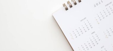 2021 takvim sayfası beyaz arka plan iş planlama randevu toplantısı kavramı
