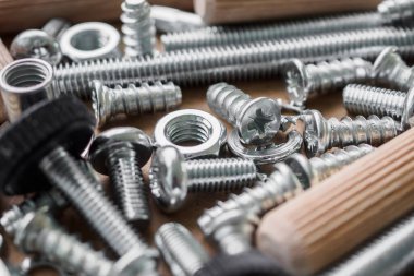 Mobilya gereç kiti vida panel ve cıvata ile monte