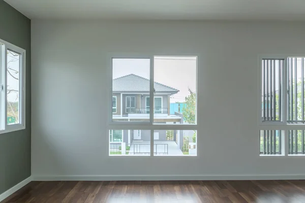 Quarto Vazio Com Janela Vidro Frame Casa Interior Parede Concreto — Fotografia de Stock