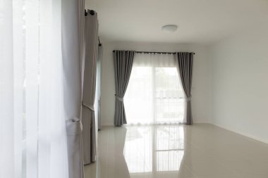 Oturma odasındaki perde iç dekorasyonu