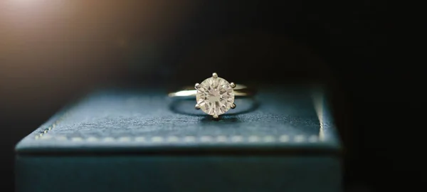 Γαμήλιο Διαμαντένιο Δαχτυλίδι Κουτί — Φωτογραφία Αρχείου