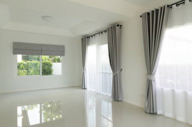 Oturma odasındaki perde iç dekorasyonu