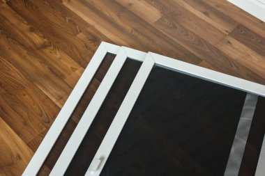 Sivrisinek ağı pencere koruması böceğe karşı