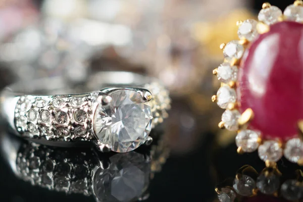 Anillos Diamantes Hermoso Fondo Joyería — Foto de Stock