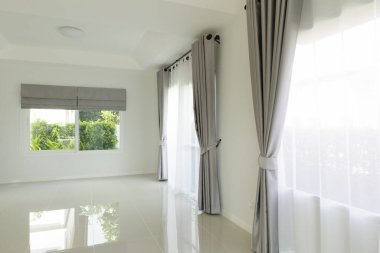 Oturma odasındaki perde iç dekorasyonu