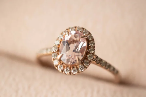 Diamantring Schmuckschatulle — Stockfoto