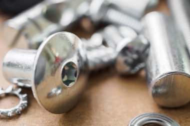 Mobilya gereç kiti vida panel ve cıvata ile monte