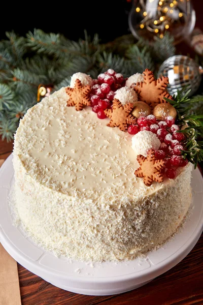 Festive Cake Coconut Peaches Decorated Christmas Wooden Table — Stock Photo, Image