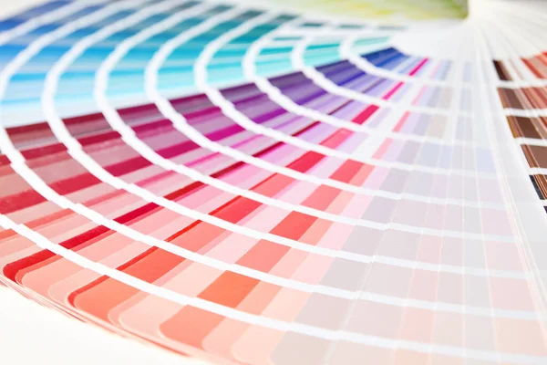 Крупный План Цветной Книги Образцов Различные Образцы Красок Лицензионные Стоковые Изображения