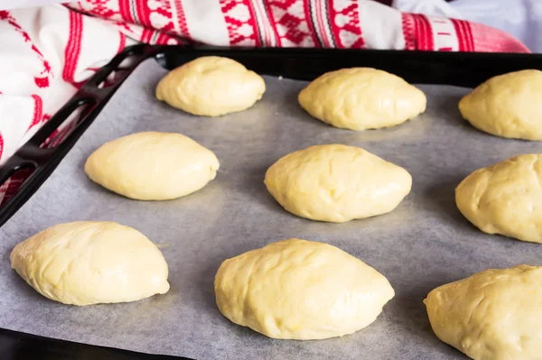 Raw pasties stuffed meat — Stock Photo, Image