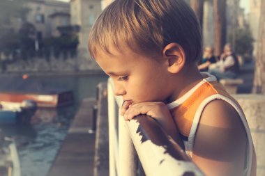 rüya gibi çocuk arıyorsunuz bir liman ilgisini çekti.