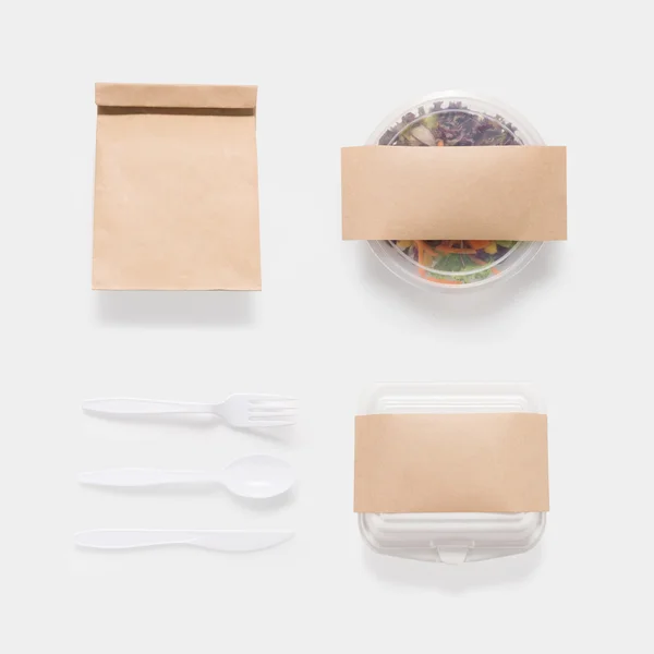 Tasarım kavramı mockup salata, çanta ve konteyner kutu seti isolat