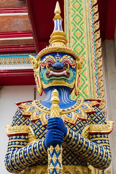 Figure guardian demon , terrify , in Thai temple — Stock Photo, Image