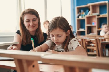 Büyümelerini ve gelişimlerini fark ederken gurur duyuyorlar.