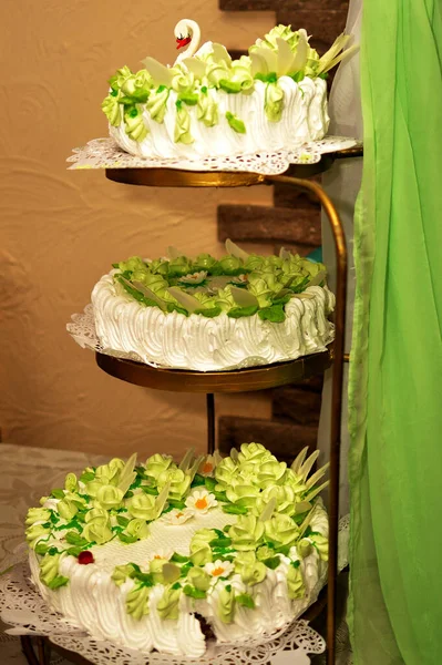 Gâteau Mariage Trois Niveaux Magnifiquement Décoré — Photo