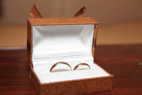Anéis Casamento Uma Caixa Jóias — Fotografia de Stock