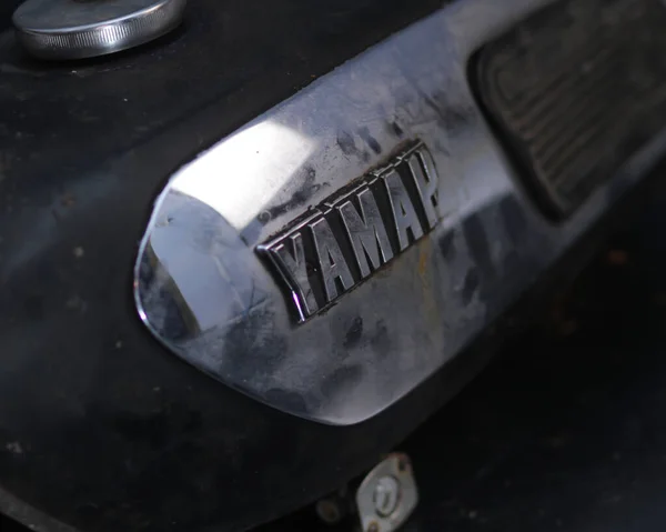 Tanque Preto Uma Moto Histórica Moto Tanque Combustível Preto Vintage — Fotografia de Stock
