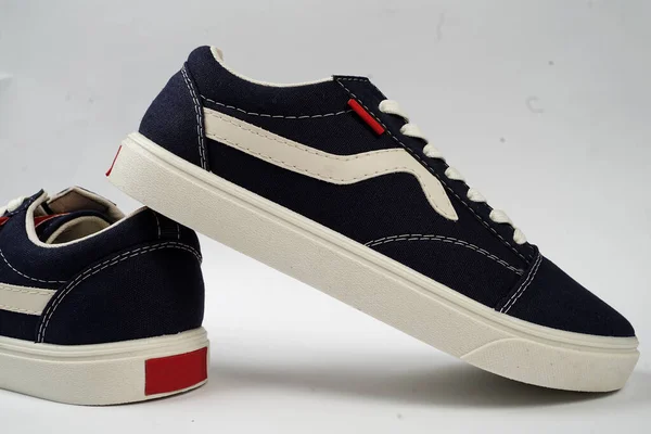 Toon Details Aan Zijkant Van Marine Sneakers Sneakers Zijn Erg — Stockfoto