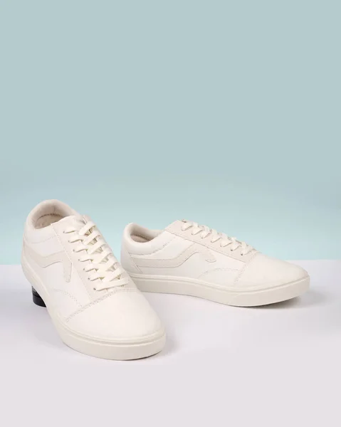 Converse Sneakers Hebben Eenvoudige Motieven Gebruiken Ook Minimalistische Kleuren Hun — Stockfoto