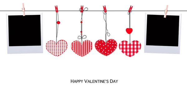 Щасливі День Святого Валентина листівка з висячими серцями кохання та порожнім фото Векторний фон — стоковий вектор