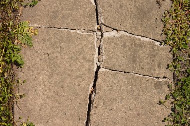 Beton levhada çatlak. Arkaplan