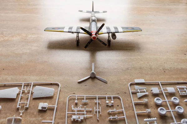 詳細は航空機戦闘機のスケールモデル プラスチック組立キット — ストック写真