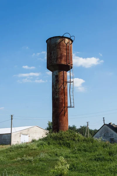 Old Rusty Water Tower Blue Sky Background — Stock Photo, Image