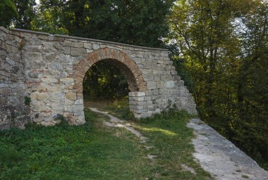 Kemer. Ukrayna 'daki Podgoretskiy kalesi