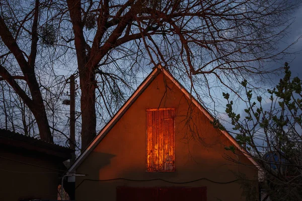 Garage Pignon Est Éclairé Par Coucher Soleil — Photo