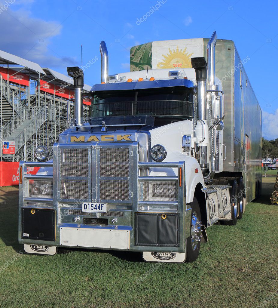 track mack