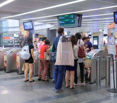 Orchard Road Mrt istasyonu Singapur