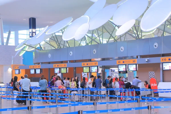 Passengers at Malaysian Airlines checkin counter, Kuala Lumpur