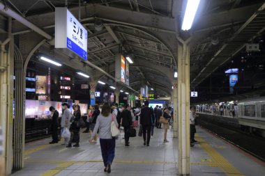 Sannomiya Jr istasyonu Kobe Japonya