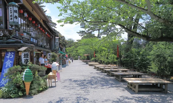 Restaurantes tradicionales en Kenrokuen Jardín Kanazawa Japón — Foto de Stock