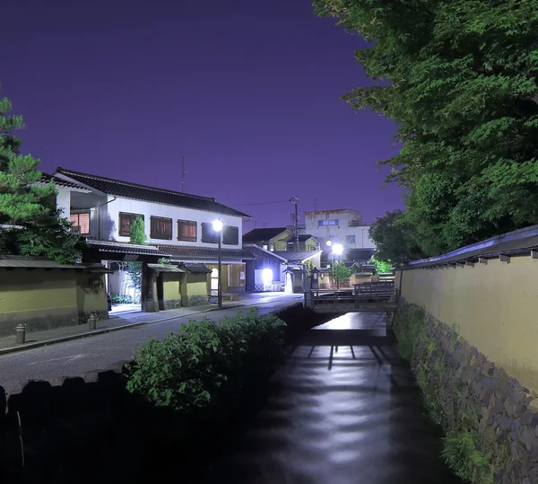 Історико-архітектурного вночі Канадзава, Японія — стокове фото